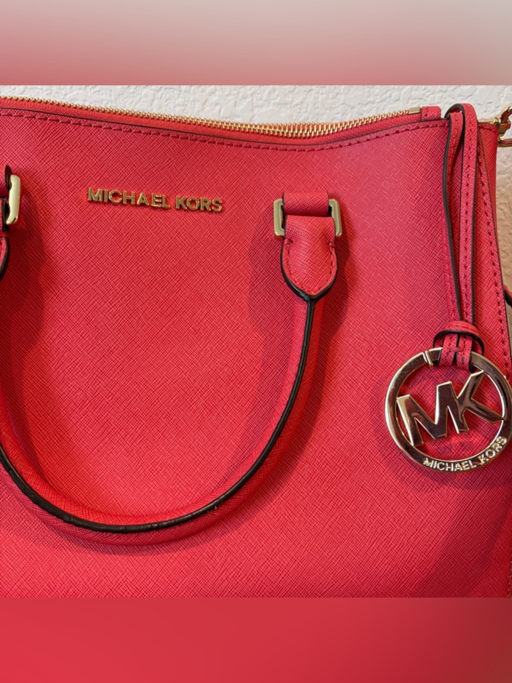 Michael Kors Women’s Watermelon Pink Saffiano Leather Medium Sutton Satchel - Picture 2 of 13